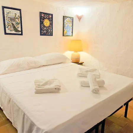 Dei Pirati, Sulla Di Campus Holiday home *