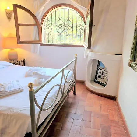 Tatil Evi Dei Pirati, Sulla Di Campus Portu Sa Ruxi (Sardinia)